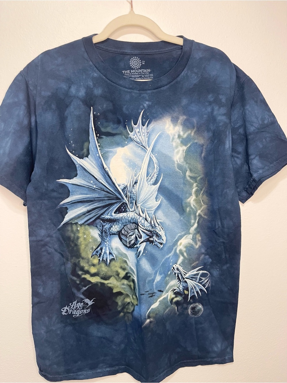 The Mountain Blue Dragon Graphic Short Sleeve Tee Size Medium
